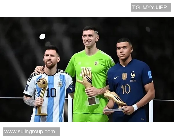 梅西带领巴萨与阿根廷双线辉煌 足坛传奇的巅峰之路